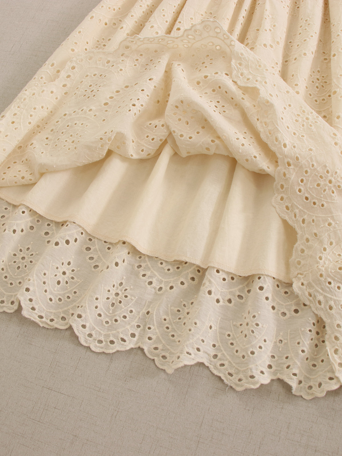 04_20ef8621-efad-4656-afad-5dcee8572634